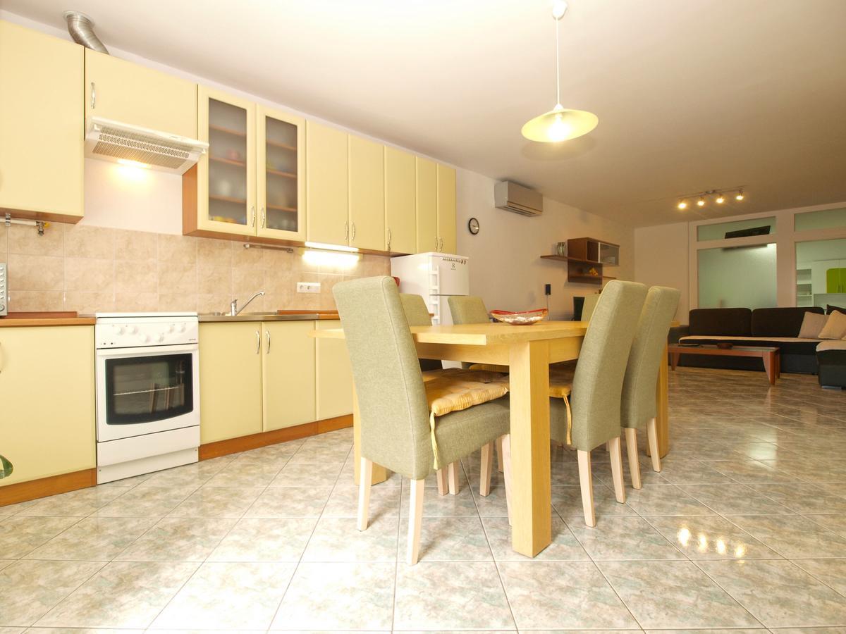 Apartments Slavka 1155 Pula Exteriér fotografie